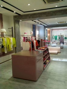 150㎡現(xiàn)代簡(jiǎn)約購(gòu)物空間裝修案例 效果圖